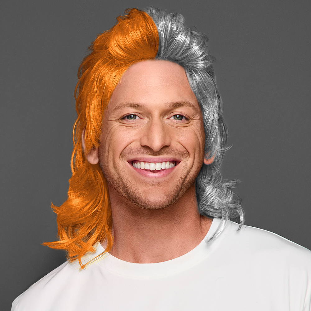 Hairdo Spirit Wear at Salon Visage