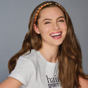 Hairdo Spirit Wear at Salon Visage